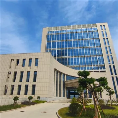 Rugalmas travertin sorozatú csempe kültéri használatra