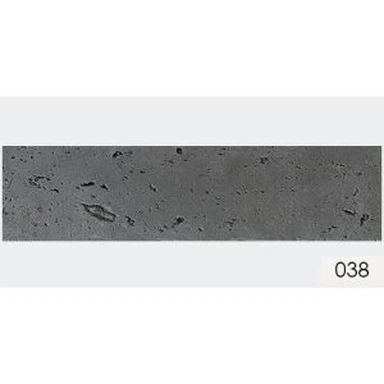 Téglafal csempékkel szemben a konyha és az étterembe